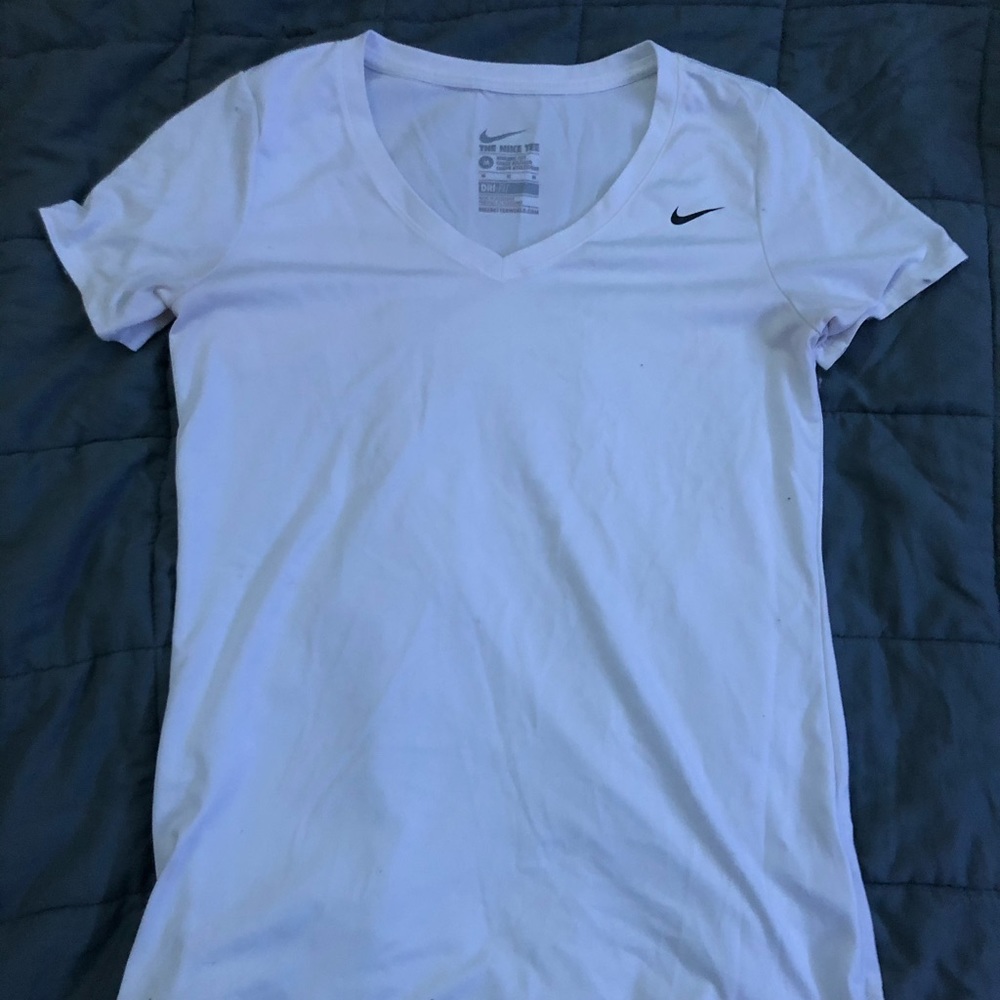 nike v neck